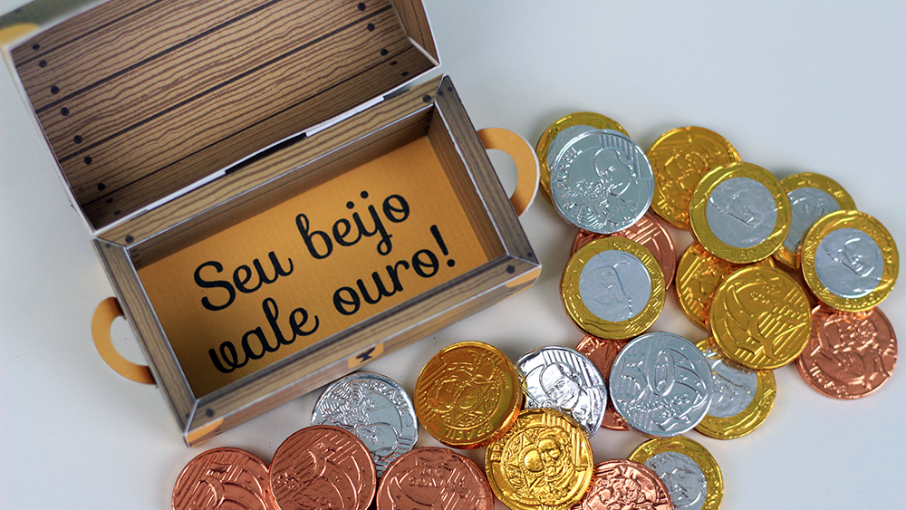 Baú "Seu Beijo Vale Ouro" [com texto editável]  Namorada 